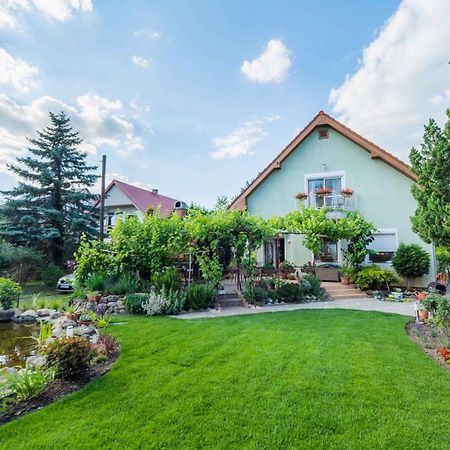 Apartment In Keszthely/Balaton 19020 Exterior photo